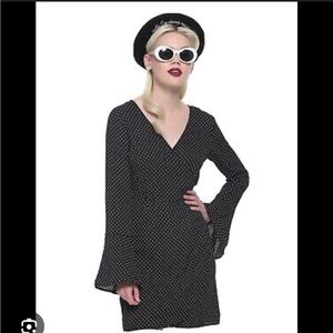 POLLY & ESTHER Black white Juniors Polka dot WRAP DRESS medium, trumpet sleeve